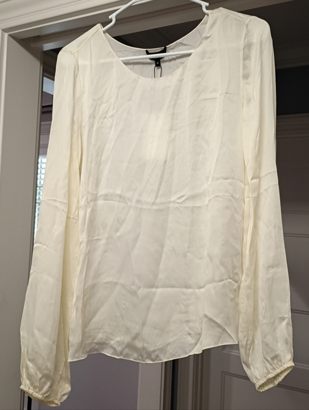 Theory 100% Silk Ivory Long-Sleeve Blouse Women's Size Medium New